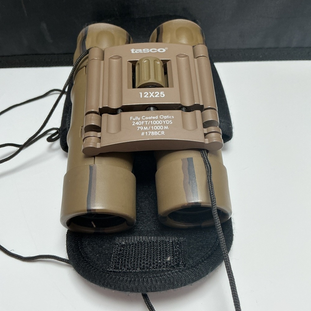 Tasco Essentials 12x25 Compact Camo Binoculars 178BCR 240FT 79M W/ Black Case